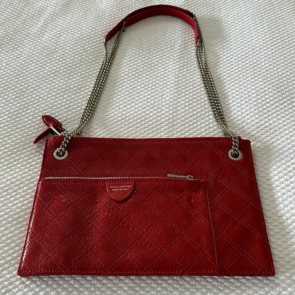 Like New! Perfect for Valentine’s! Marc Jacobs Red Leather Shoulder Bag